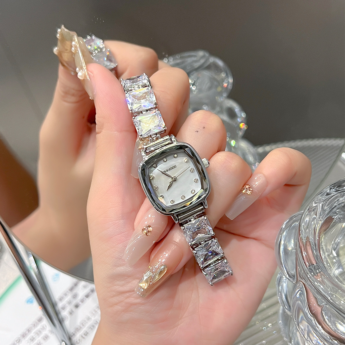 Luxury Watch Diamond - 2025 High-end Women Watch Diamond Light