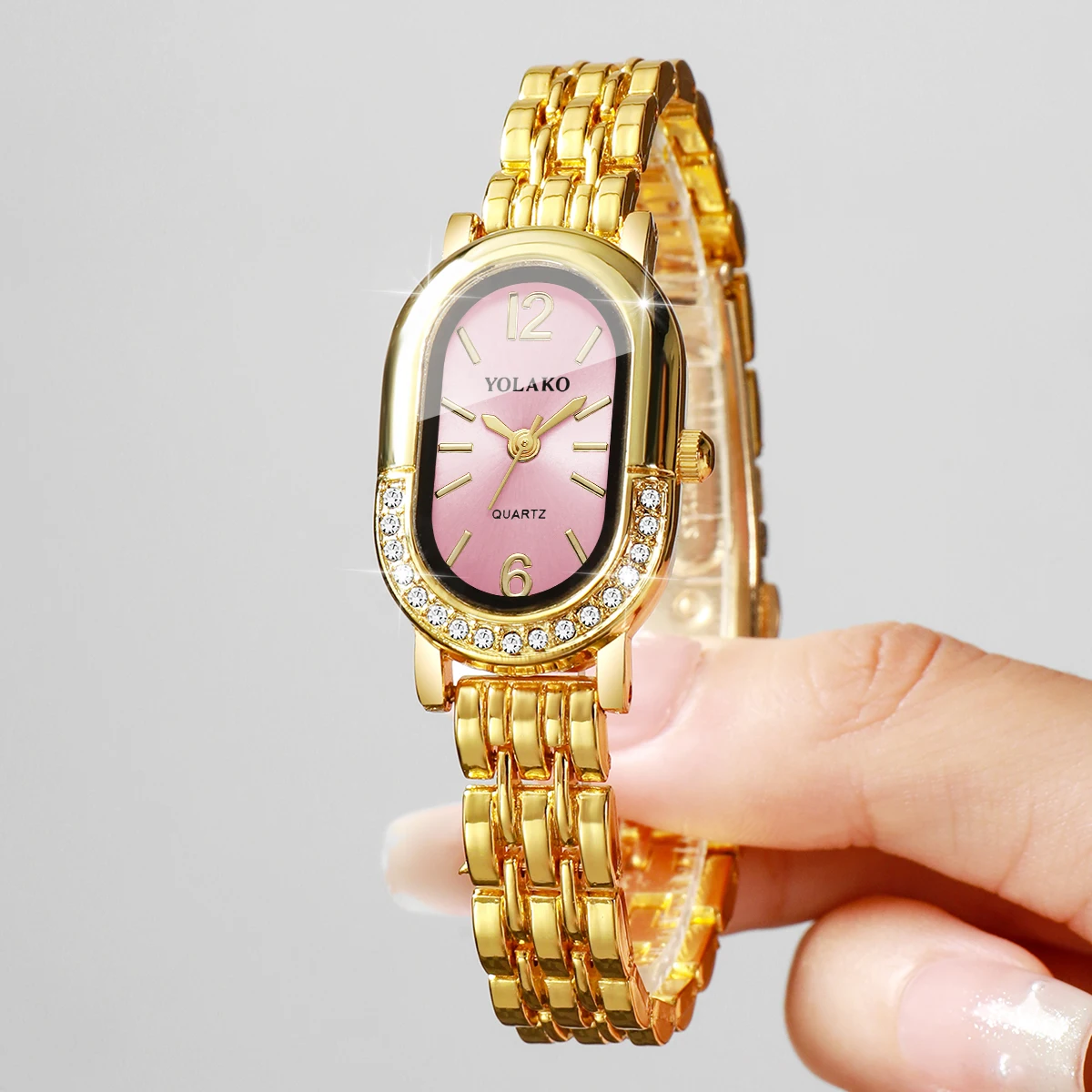 Luxury Rhinestone Women Quartz - Ladies Luxury Watch 评论和价格