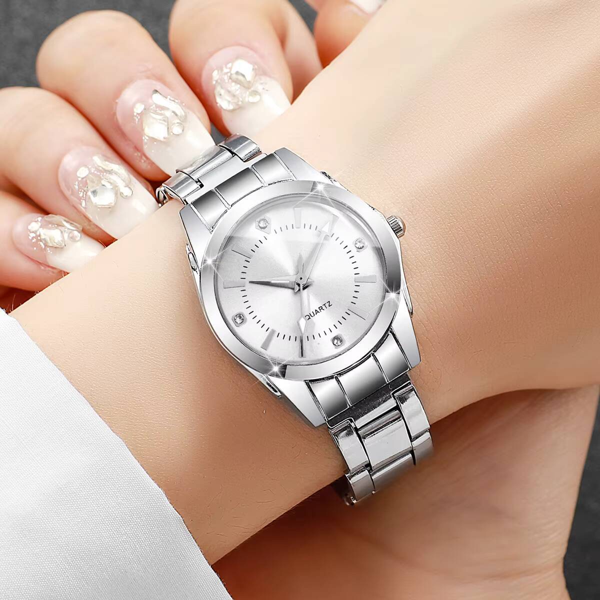 Luxury Rhinestone Women Watche - Luxury Watch Holder 评论和价格