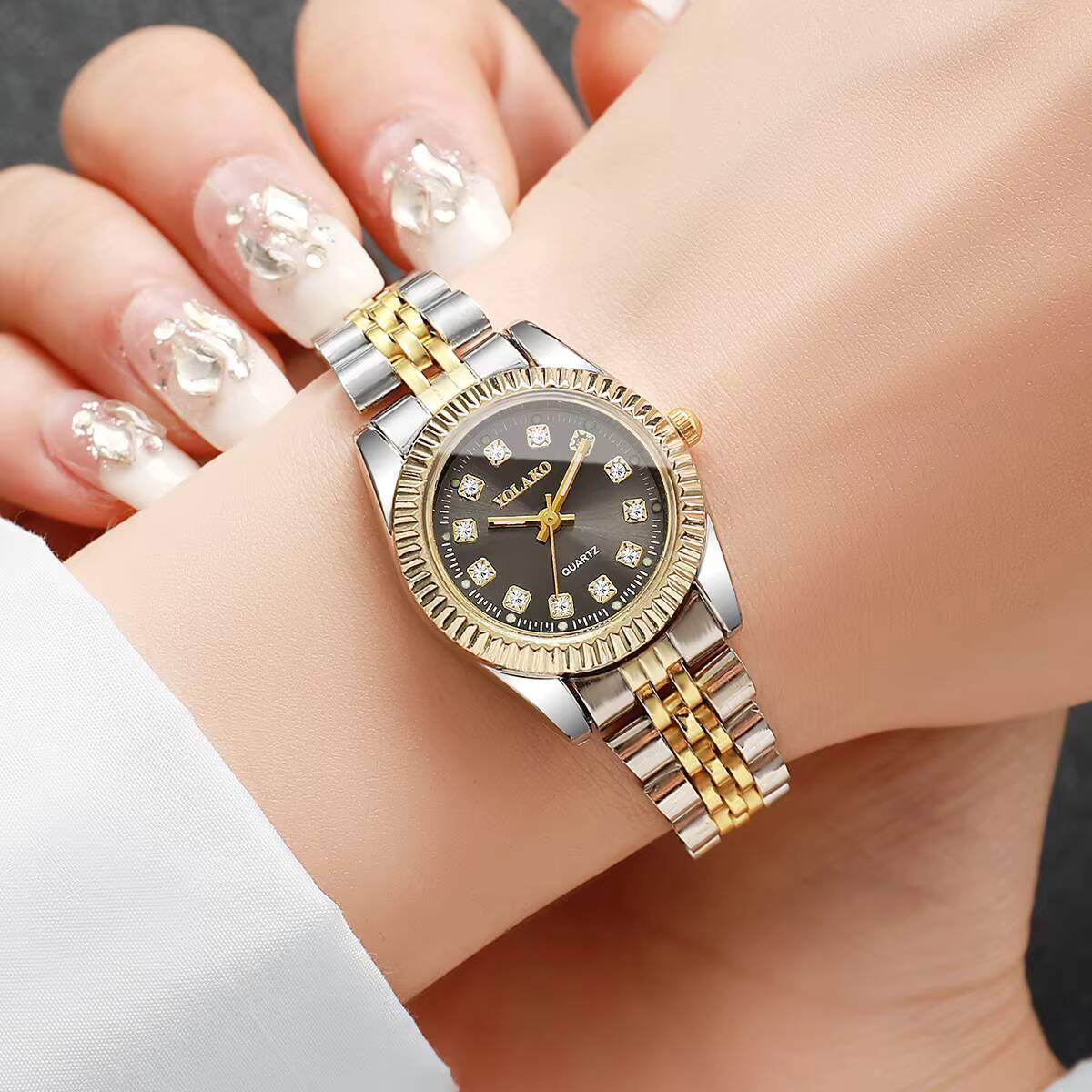 Fashion Rhinestone Women Quart - Luxury Watch Holder 评论和价格